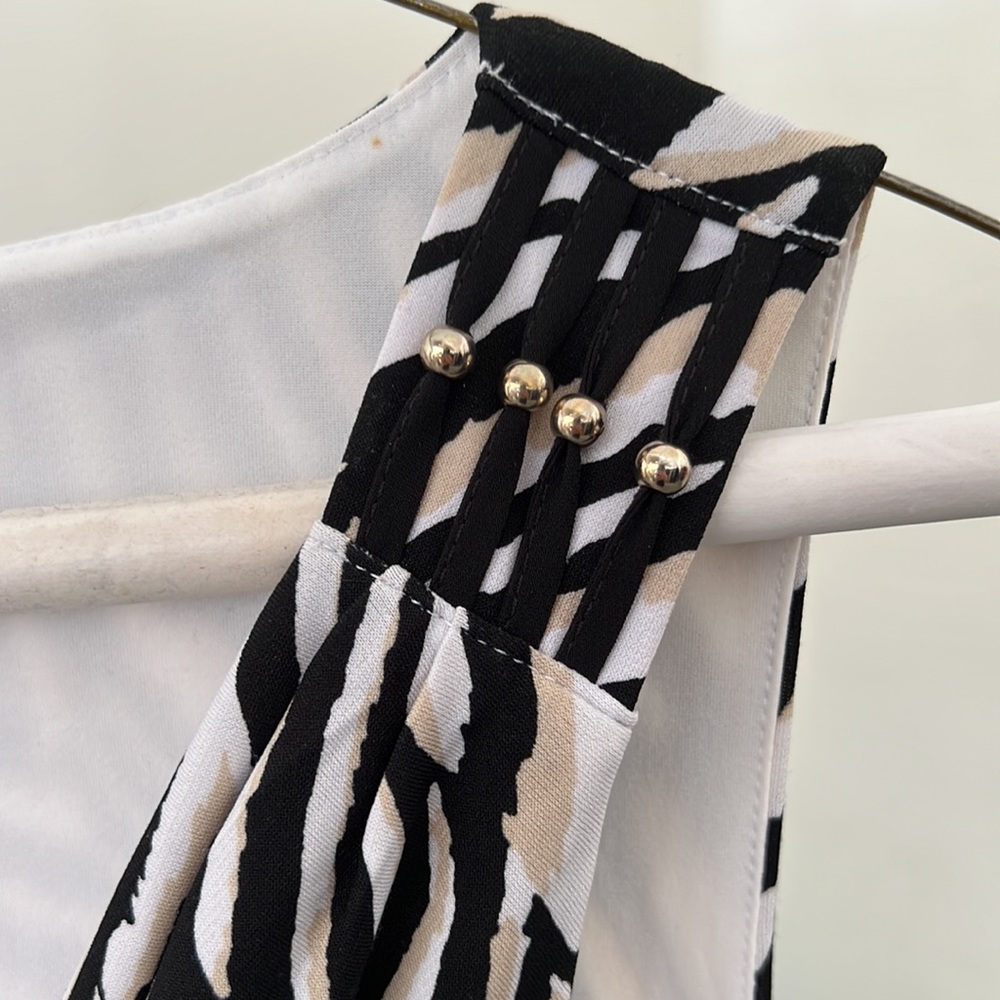 White House Black Market XS Top EUC - Picture 3 of 6